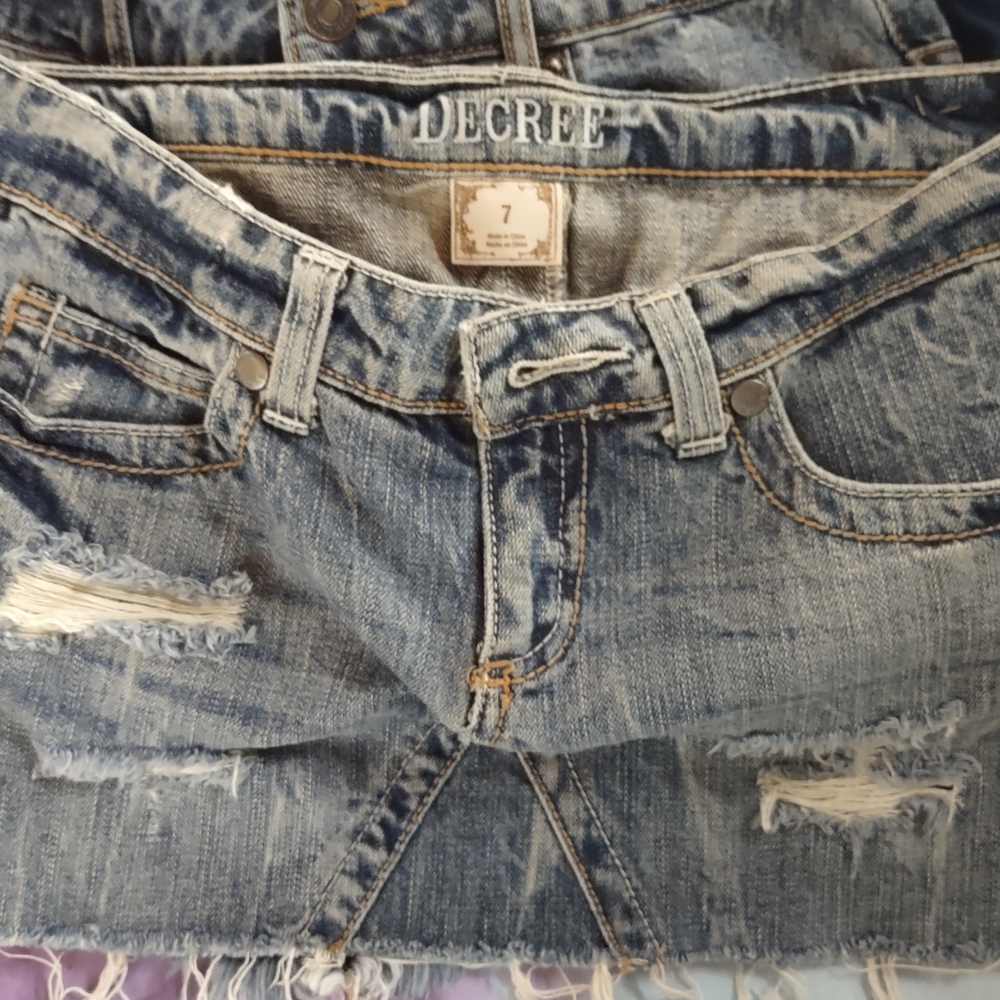 Decree jean skirt